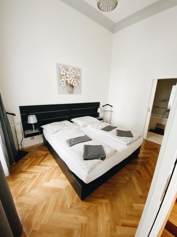 Sasa's Place Apartamento Praga